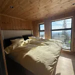 Skirvedalen - New With Panoramic Views! Vakantiehuis