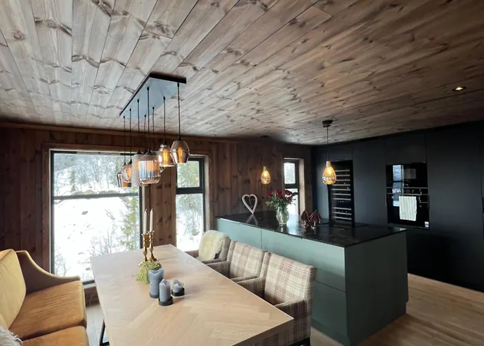 Skirvedalen - New With Panoramic Views! Lurasgrendi