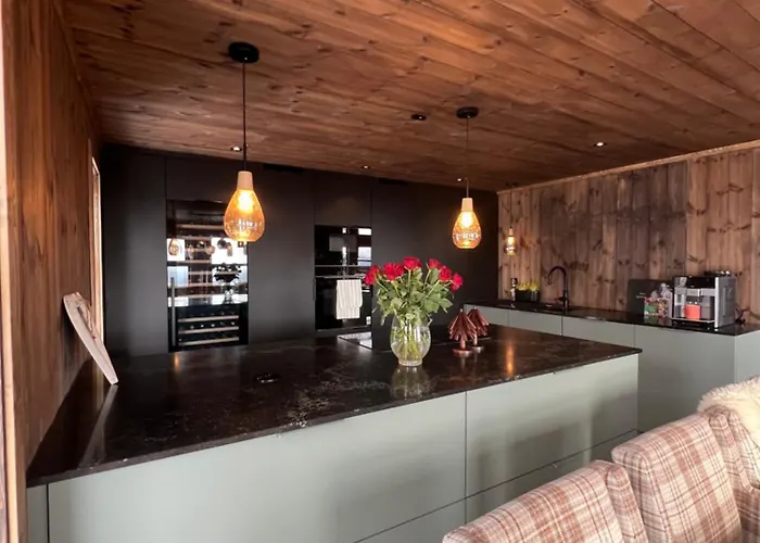Skirvedalen - New With Panoramic Views! * Lurasgrendi